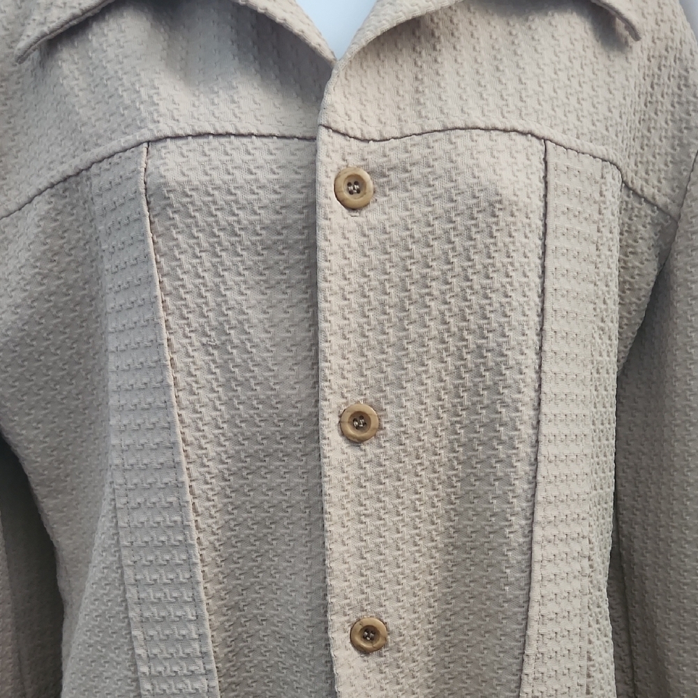 Beige Textured Button-Up Jacket - Picture 4 of 9